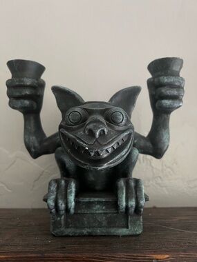 Haunted Mansion gargoyle